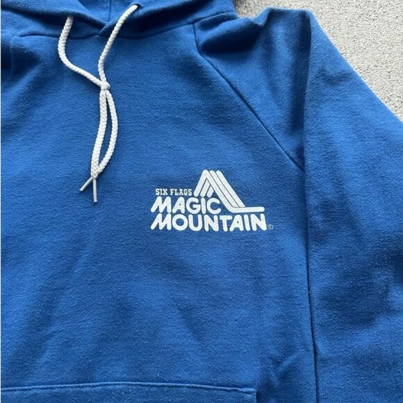 Vintage Six Flags Magic Mountain Interlock 80s Hoodie Small - Picture 2 of 3